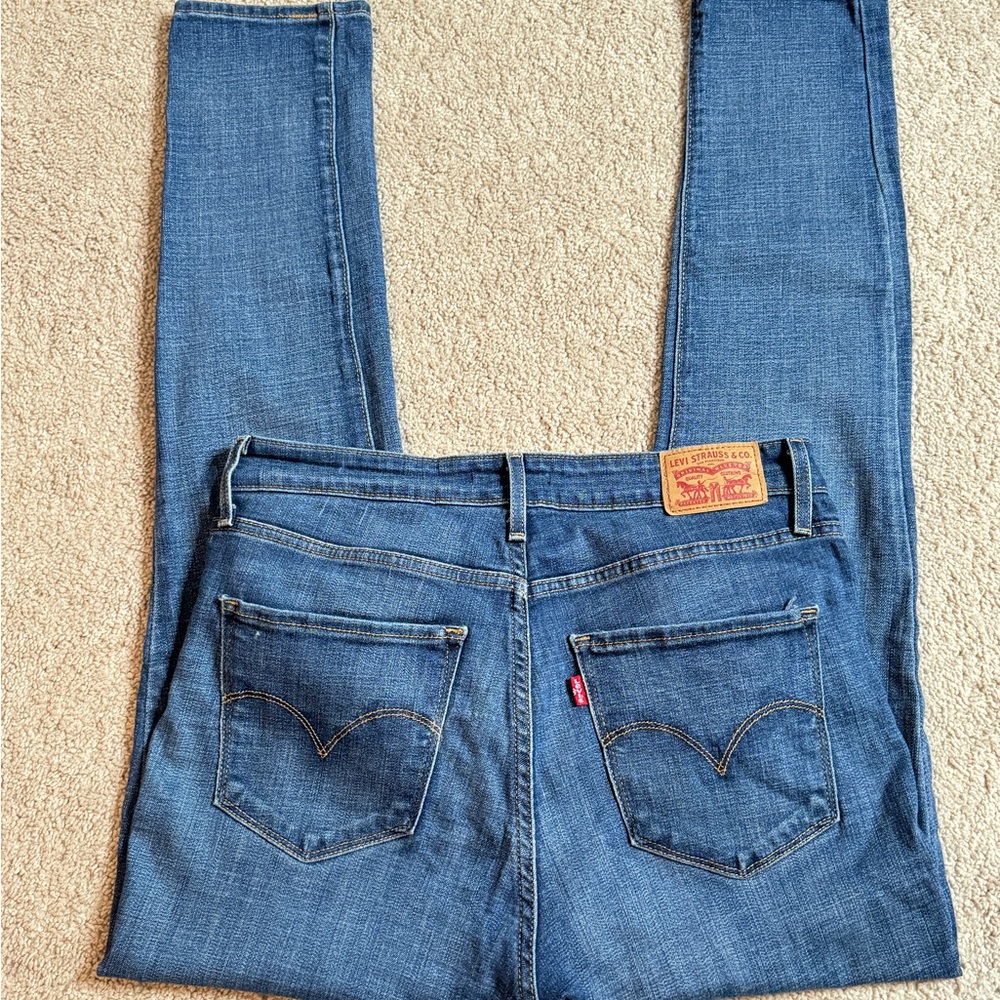 Levi jeans